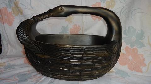 SWAN BASKET CAMAGONG.jpg